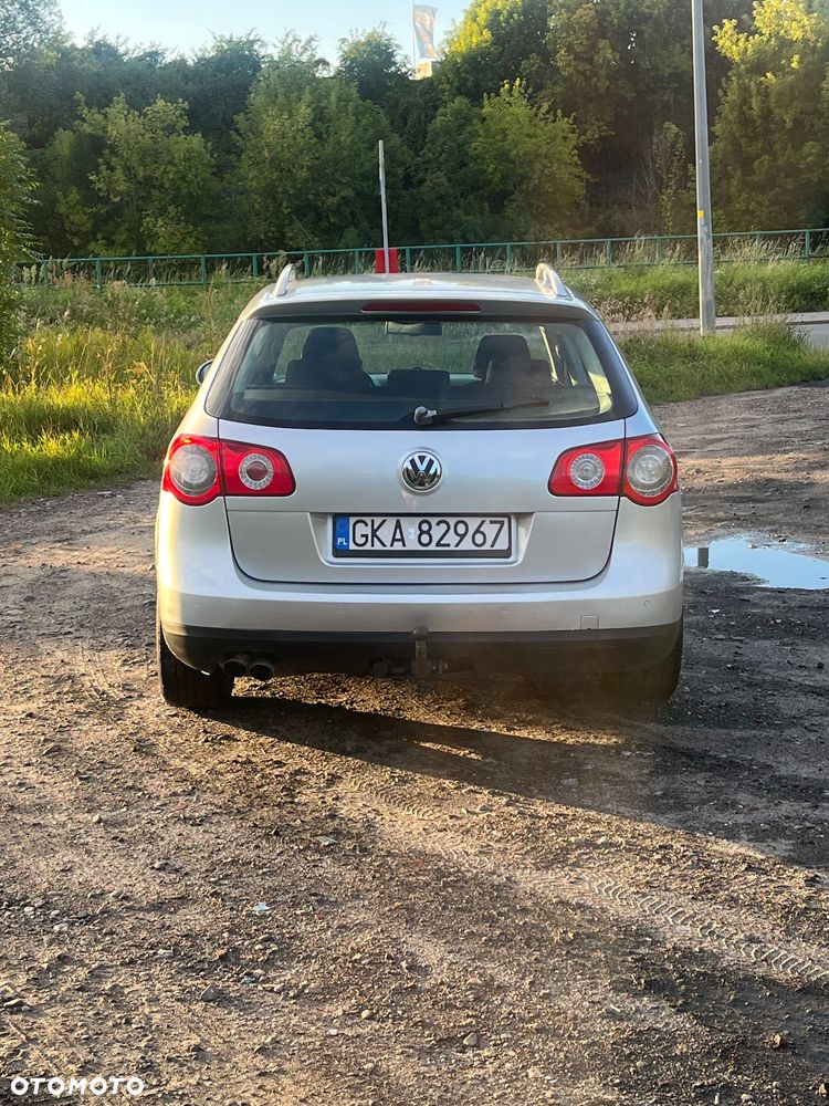 Volkswagen Passat 2.0 TSI Comfortline - 4