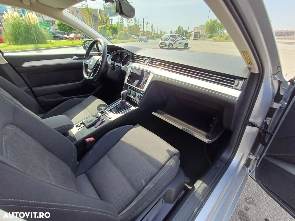 Volkswagen Passat - 15
