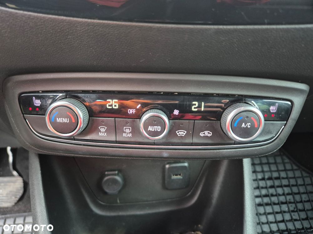 Opel Crossland X 1.2 T 120 Lat S&S - 24