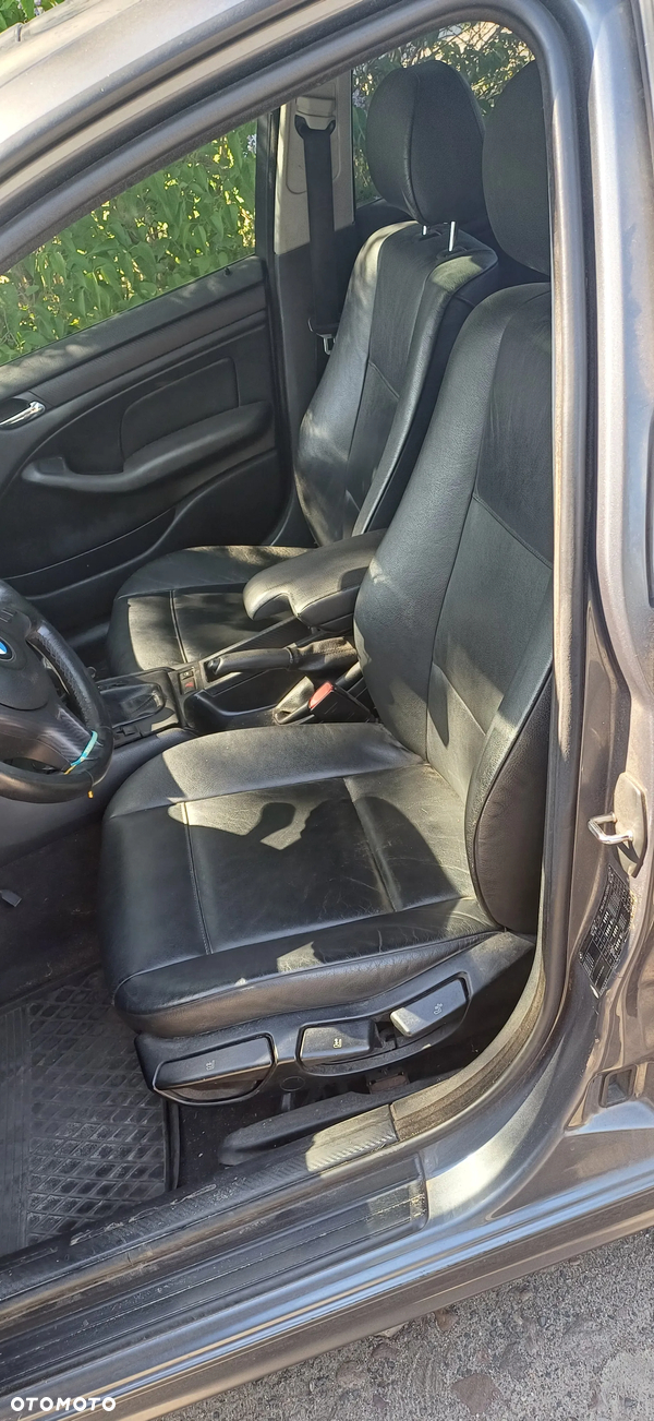 BMW e46 SEDAN FOTELE SKÓRA ładne BOCZKI KANAPA SKŁADANA