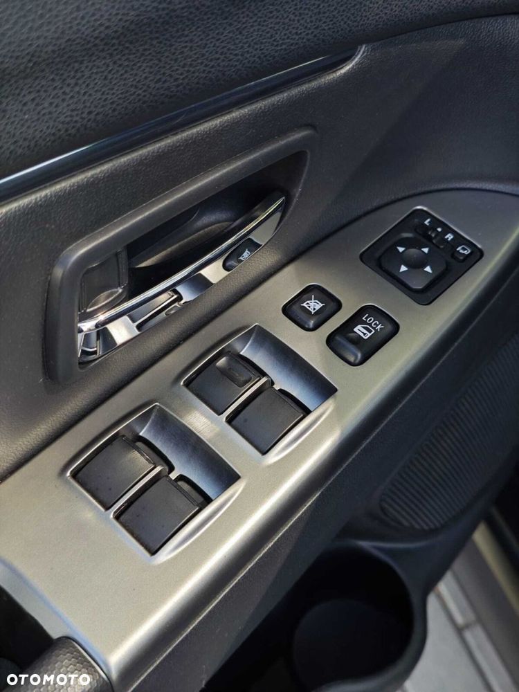 Mitsubishi ASX 1.6 Intense Plus Navi Blue Edition - 18