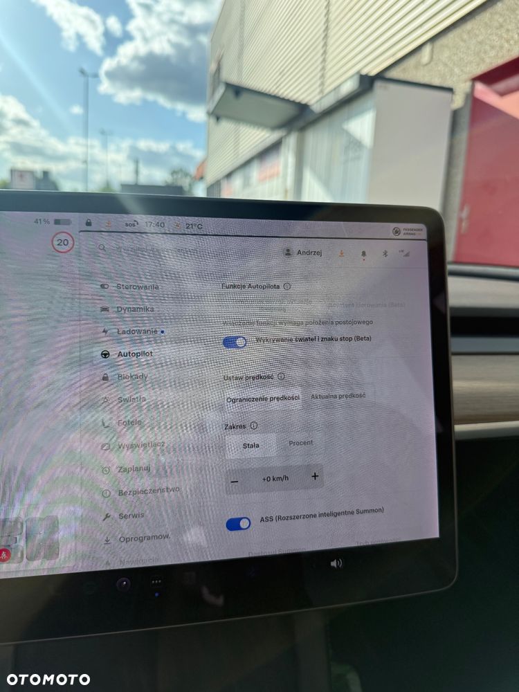 Tesla Model 3 - 30