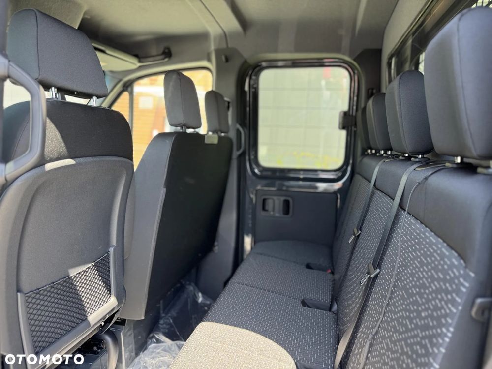 Mercedes-Benz Sprinter - 9