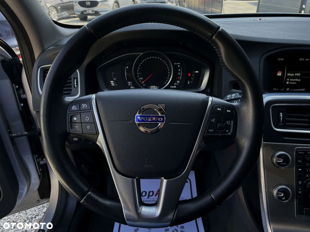 Volvo V60 D4 Geartronic Momentum - 22