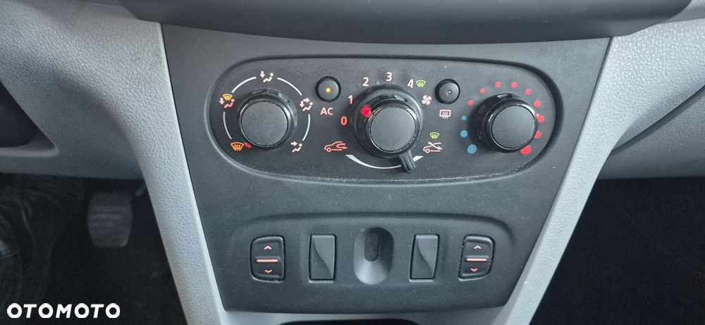Dacia Sandero 1.2 16V Ambiance - 12