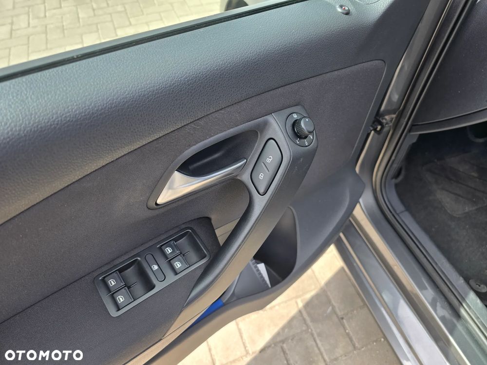 Volkswagen Polo - 24