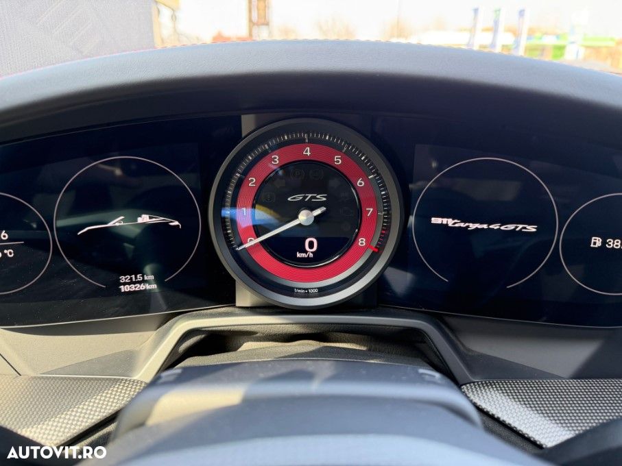 Porsche 911 Targa 4 GTS PDK - 10