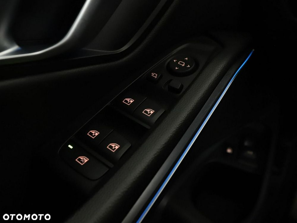 BMW Seria 3 - 38