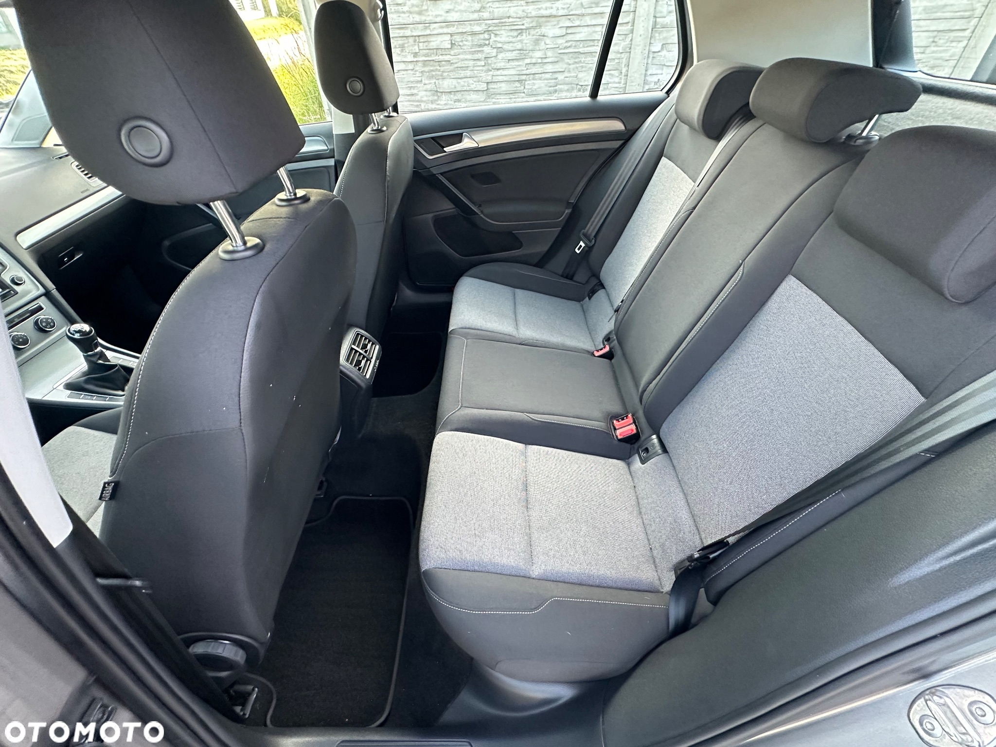 Volkswagen Golf 1.6 BlueTDI Comfortline - 17