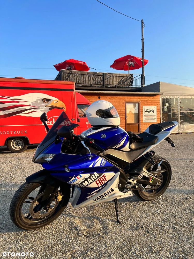 Yamaha YZF - 3