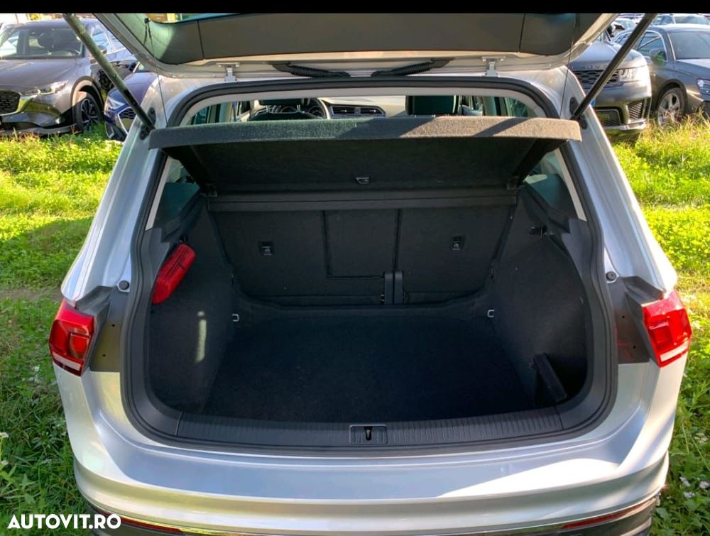 Volkswagen Tiguan - 4