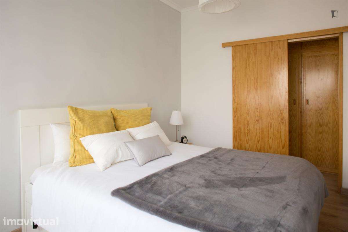 Apartamento com 1 quartos - localizado em Campo de Ourique Lisbon - Grande imagem: 4/14