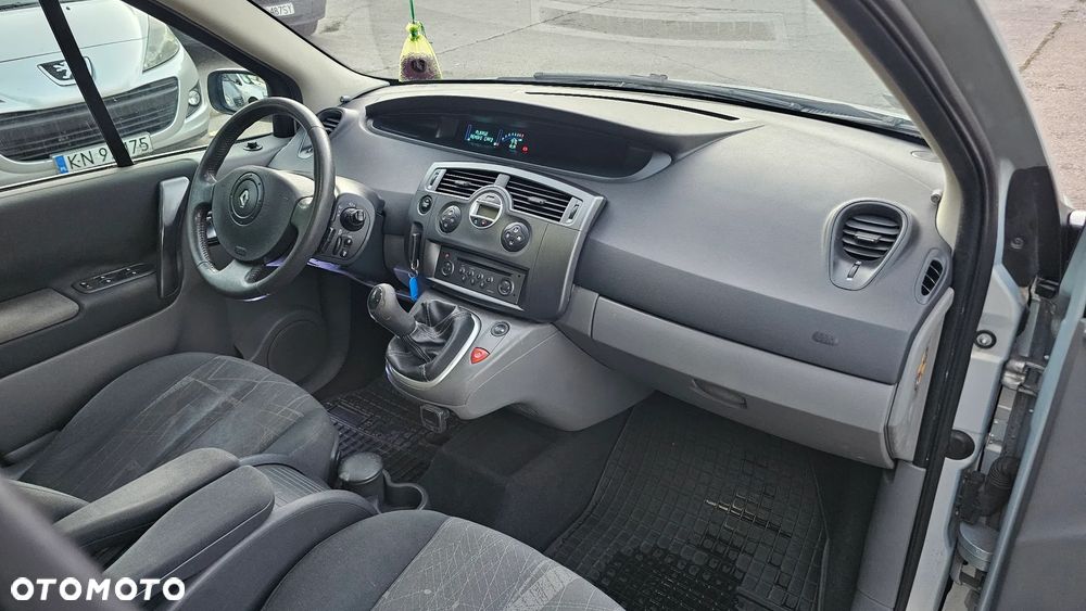 Renault Scenic 1.6 Exception - 7