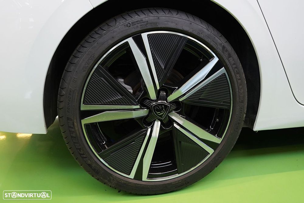 Peugeot 308 1.2 PureTech GT EAT8 - 5