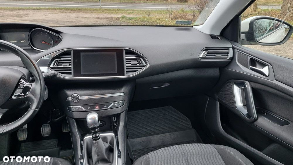 Peugeot 308 - 18
