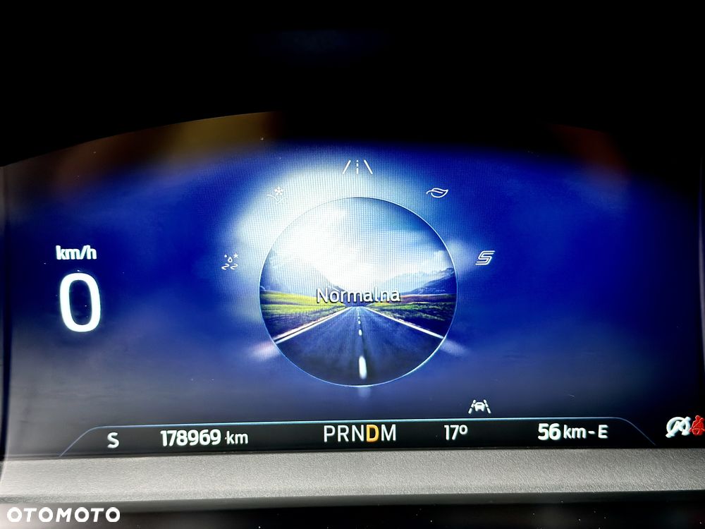 Ford Kuga 2.0 EcoBlue 4x4 ST-LINE X - 38