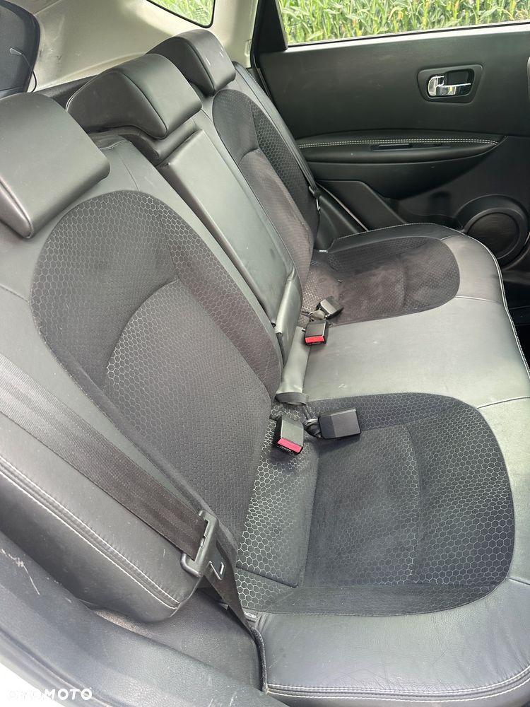 Nissan Qashqai - 11