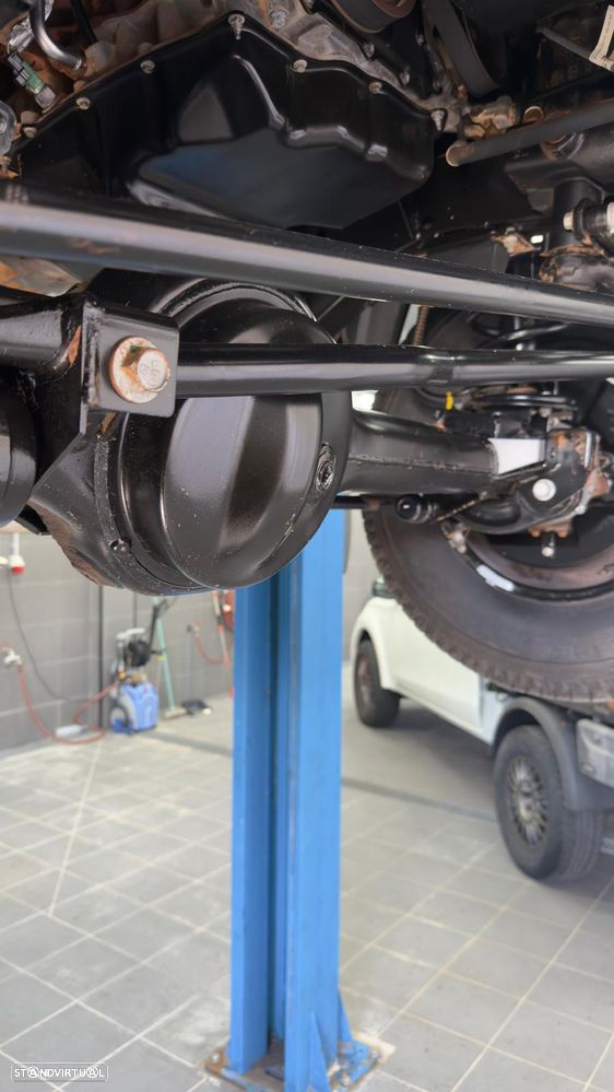 Land Rover Defender 110 DPF SE - 36