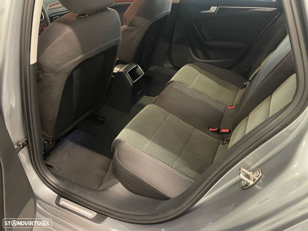 Audi A4 Avant 2.0 TDI exclusive - 22