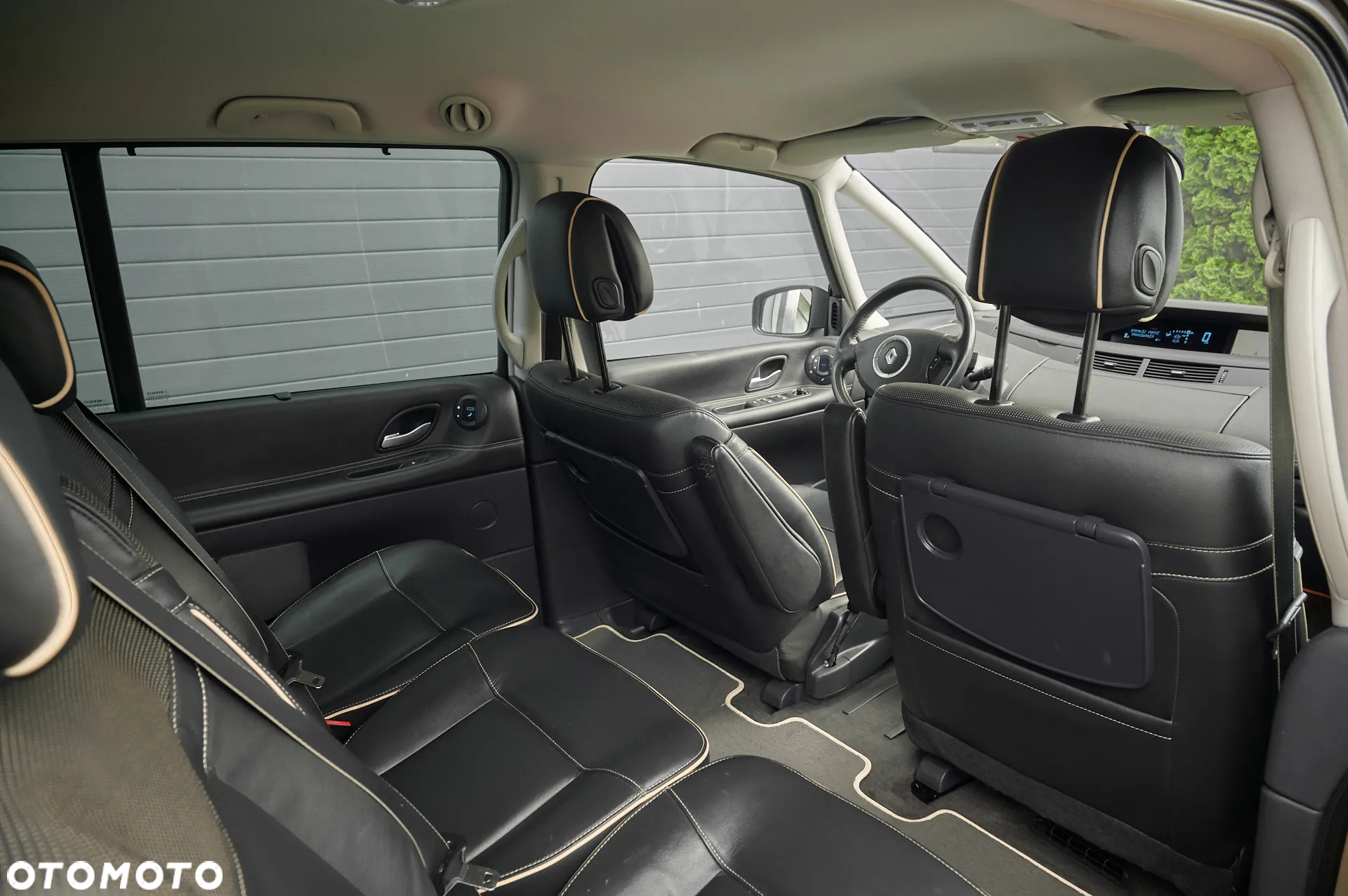 Renault Espace 2.0 dCi 175 FAP Initiale - 16