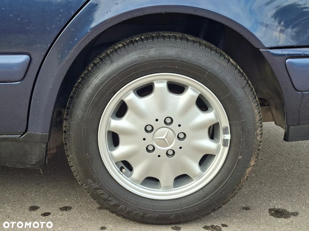 Mercedes-Benz Klasa E 240 Classic - 6