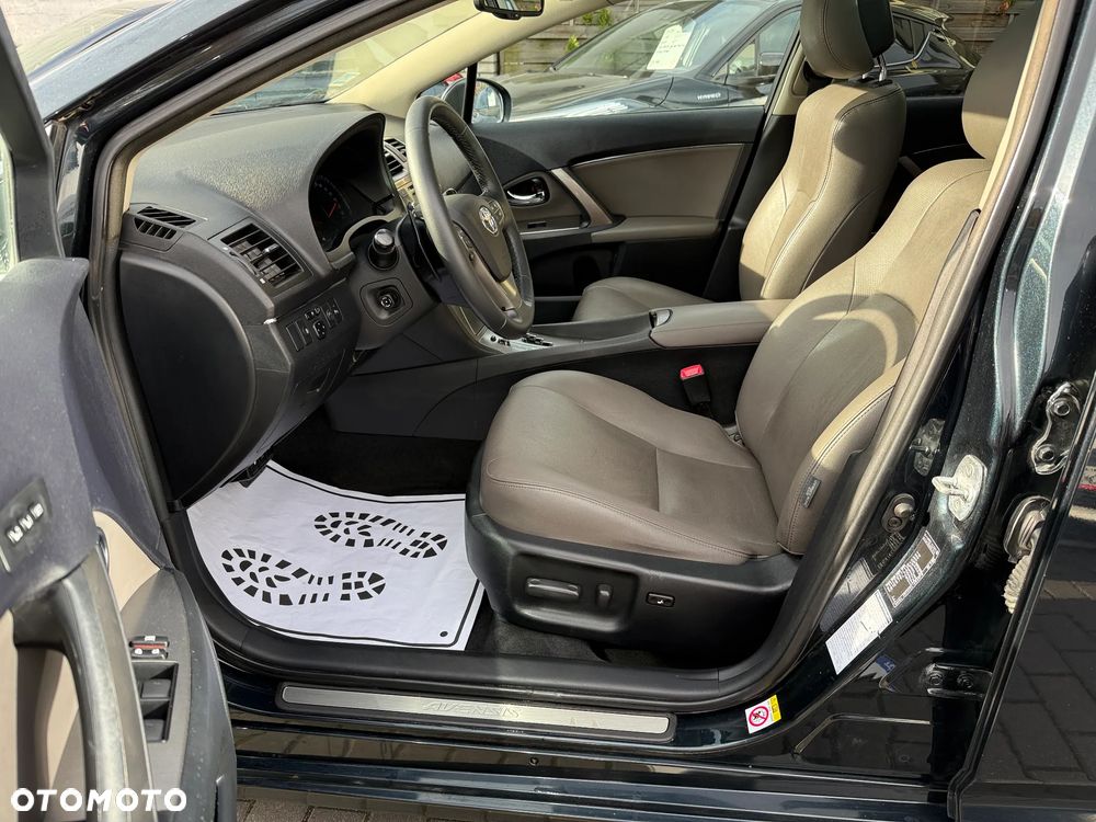 Toyota Avensis 2.0 Prestige MS - 14