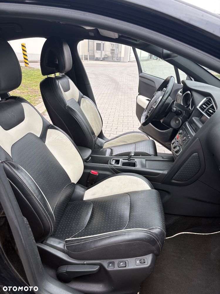 Citroën DS4 1.6 e-HDi SoChic MCP - 16