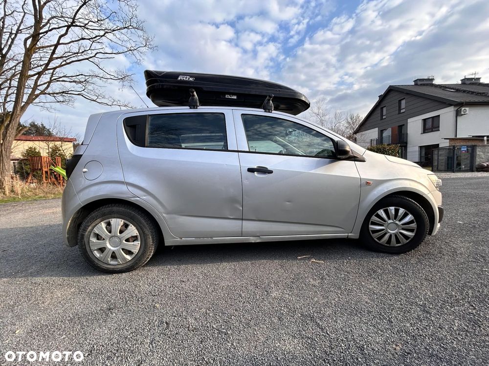 Chevrolet Aveo - 10