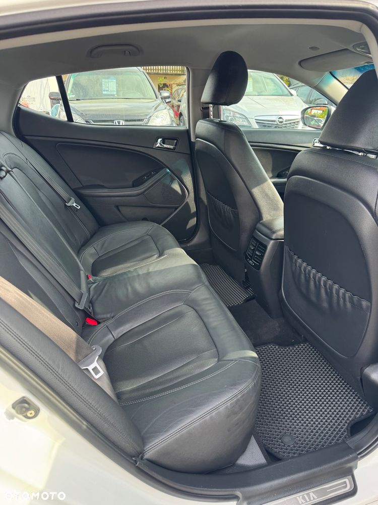 Kia Optima 2.0 Hybrid L - 14