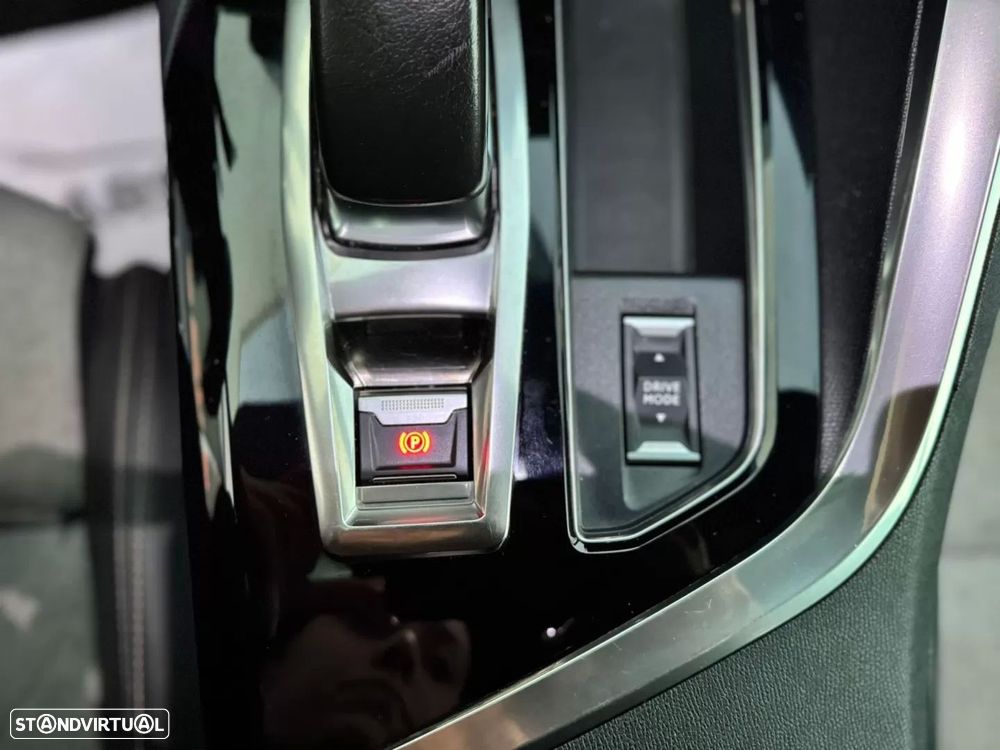 Peugeot 3008 1.6 Hybrid Allure Pack e-EAT8 - 20