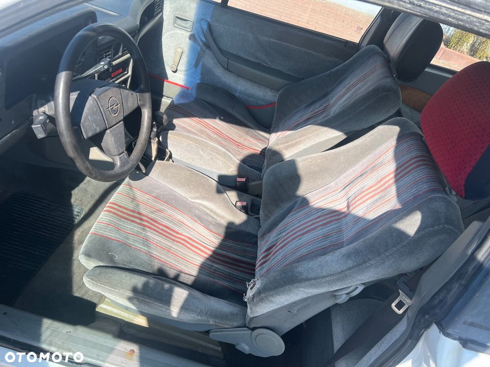 Opel Kadett 2.0i GSI II - 9