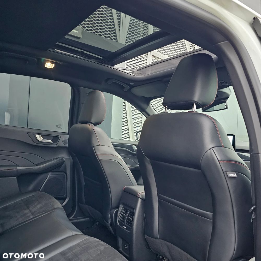 Ford Kuga 2.5 Duratec PHEV ST-LINE X - 13