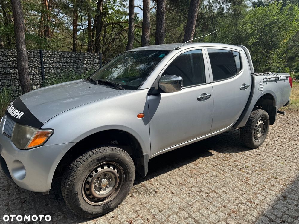 Mitsubishi L200 2.5 DID Intense + - 1