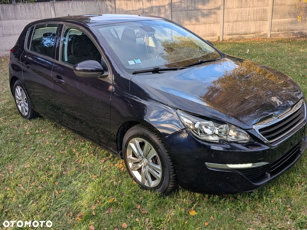 Peugeot 308 - 1