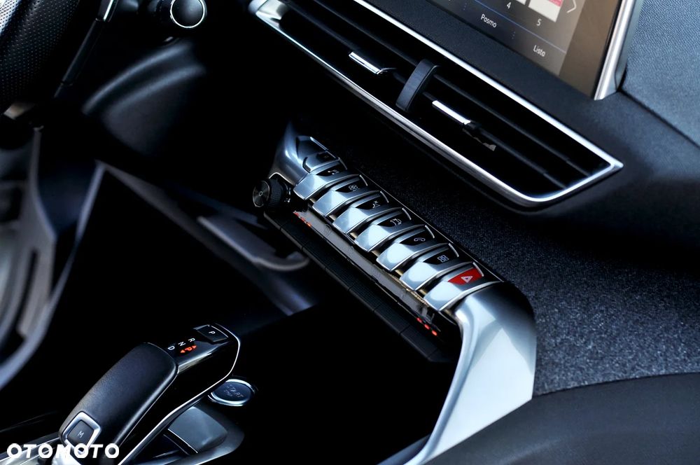 Peugeot 3008 THP 165 EAT6 Stop & Start Allure - 25