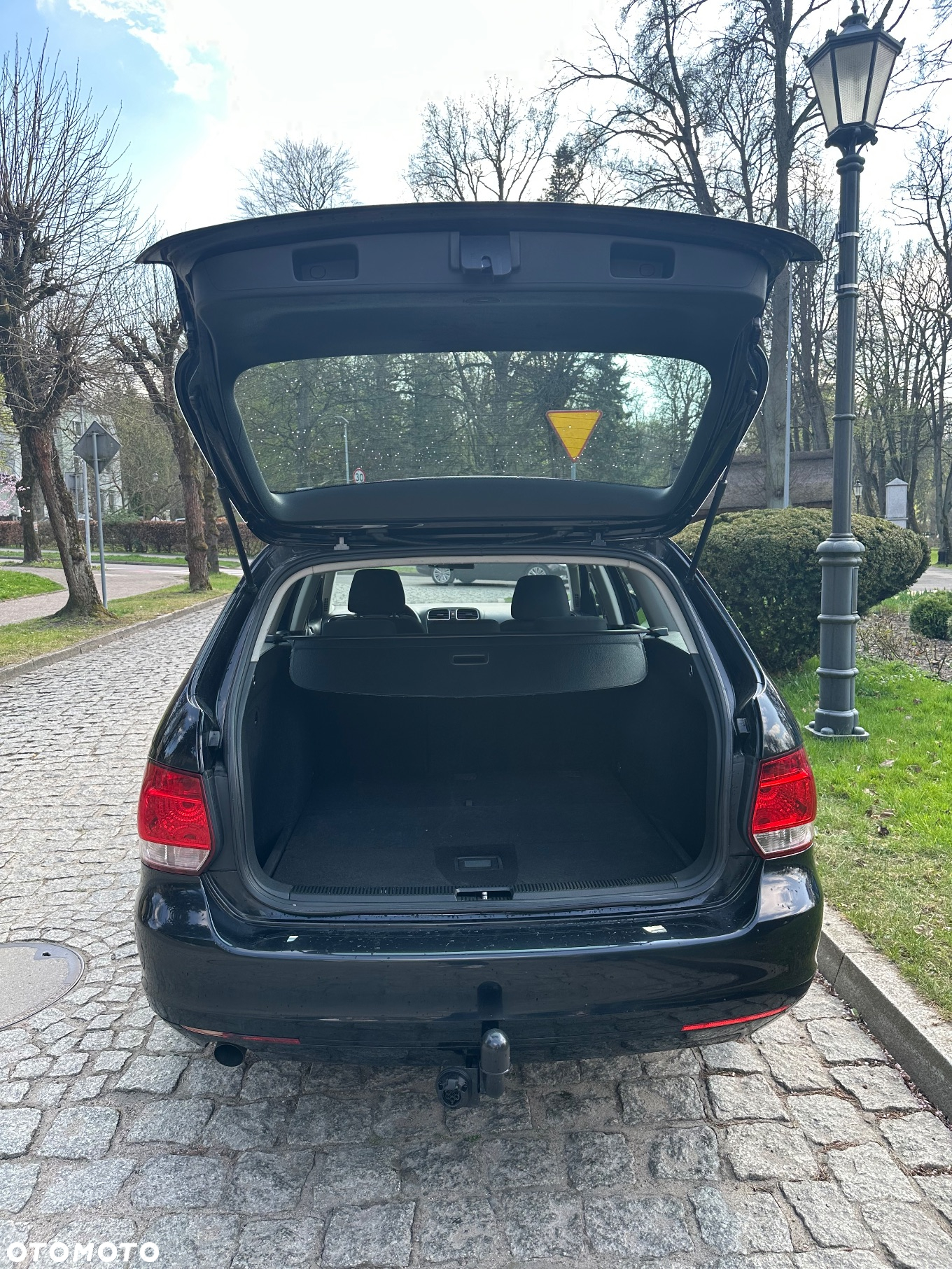 Volkswagen Golf - 11