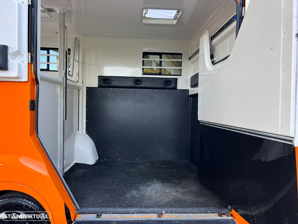 Renault MASTER 2.3 BlueDci 170 cv Esp. Cavalos de Desporto Barbot - 26