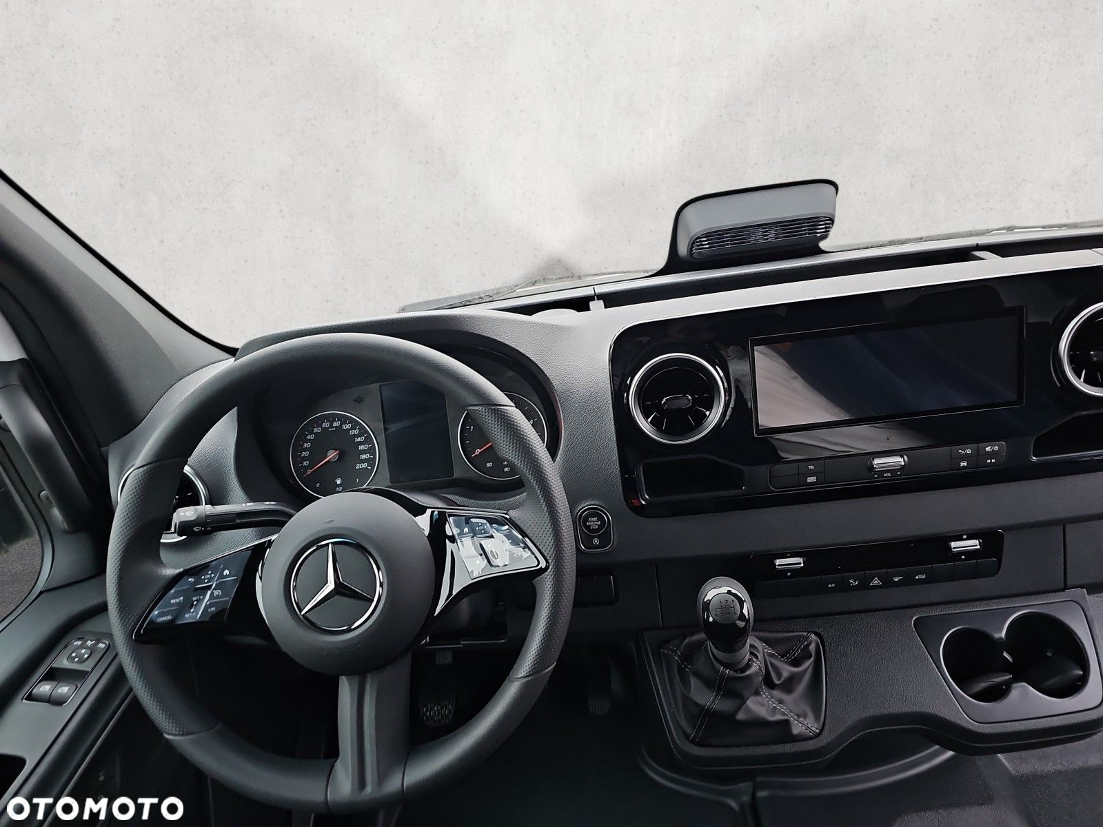 Mercedes-Benz Sprinter 317 CDI - 12