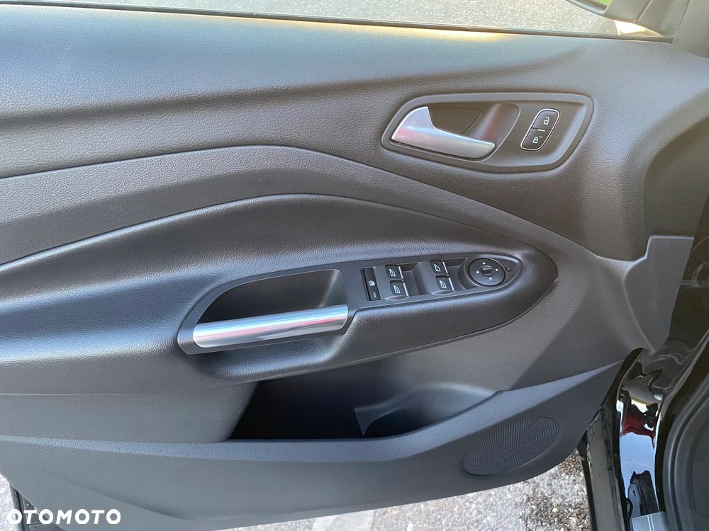 Ford Kuga - 15