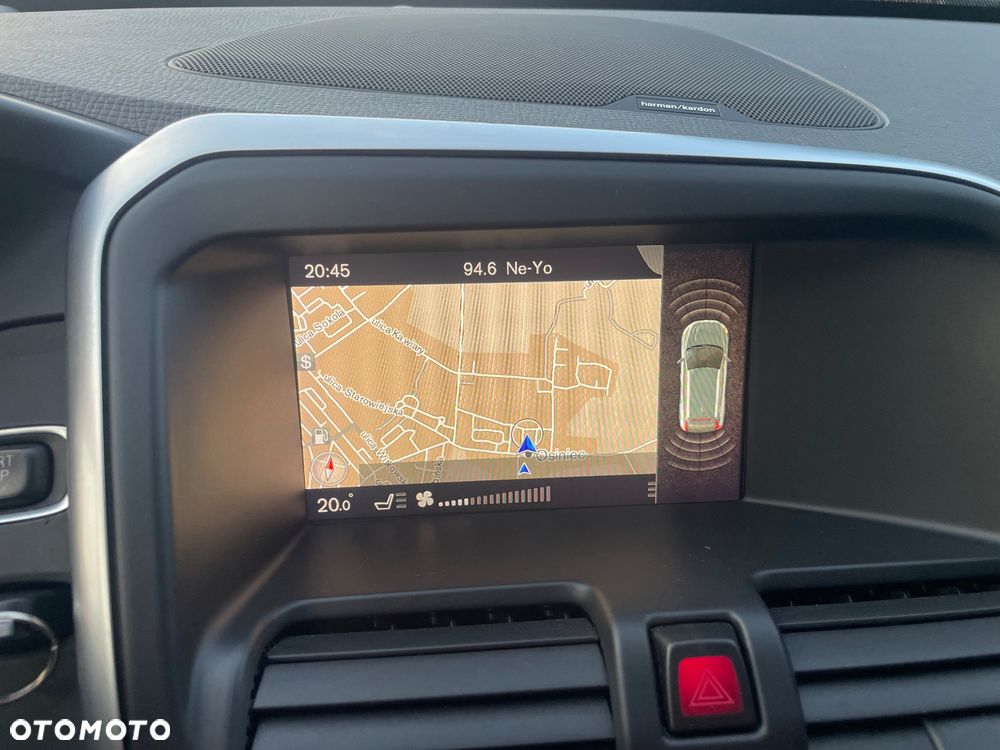 Volvo XC 60 D4 Geartronic Summum - 16