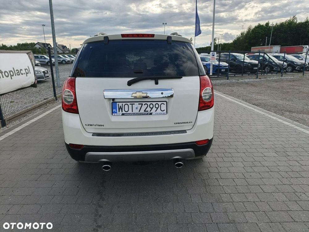 Chevrolet Captiva - 13