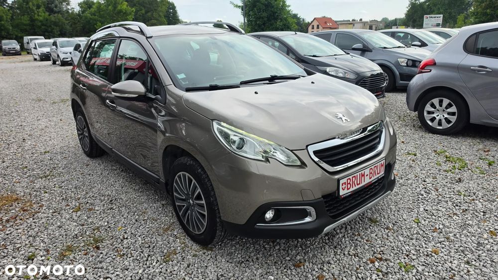 Peugeot 2008 1.6 e-HDi Style S&S - 8