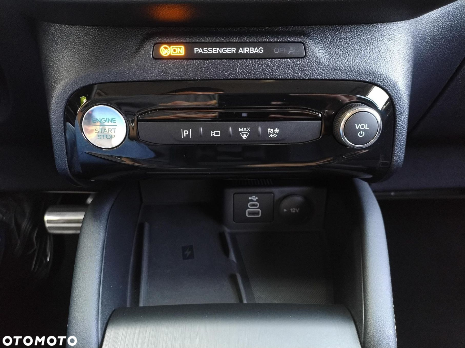 Ford Kuga 2.5 FHEV FWD Active X eCVT - 24