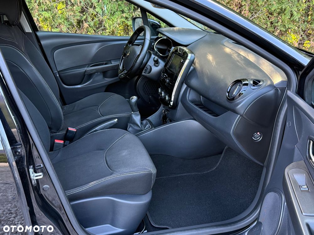 Renault Clio 1.2 16V 75 Expression - 9