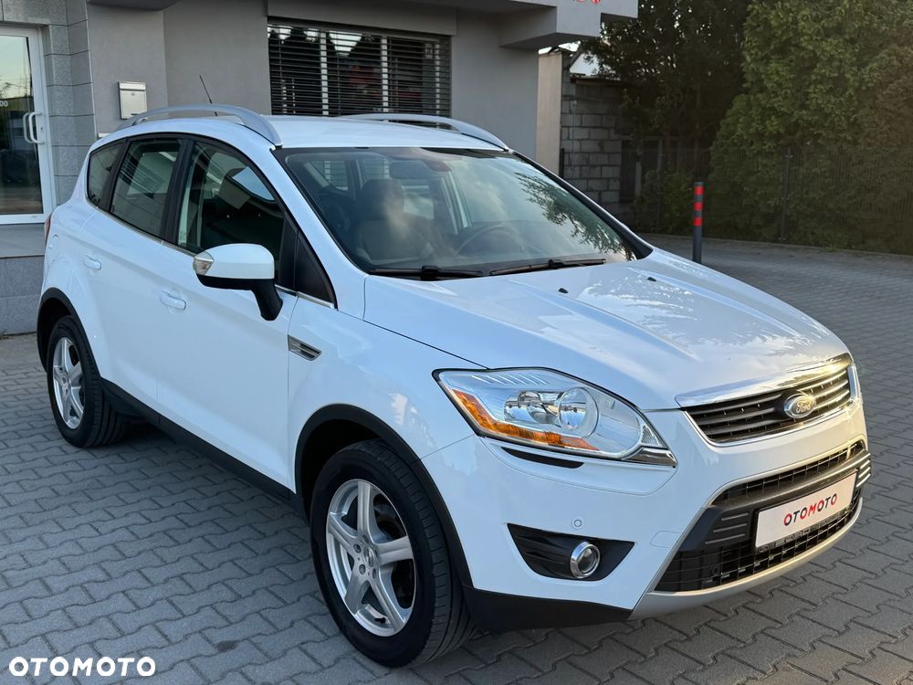 Ford Kuga 2.0 TDCi 4x4 Titanium - 23