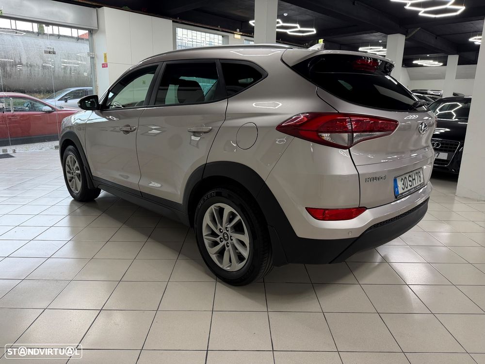Hyundai Tucson 1.7 CRDi Executive - 9