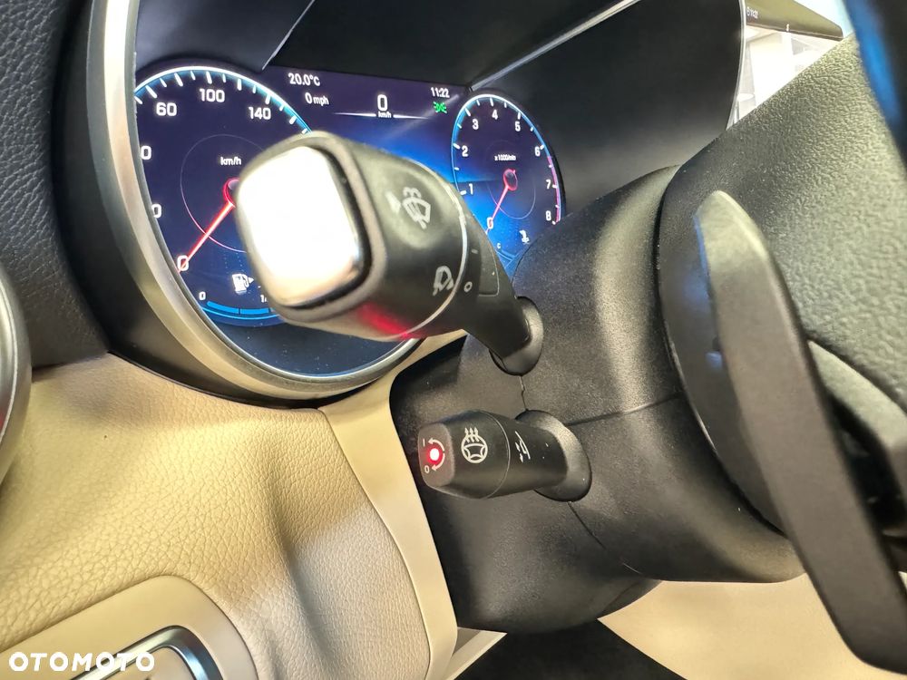 Mercedes-Benz Klasa C 400 4-Matic 7G-TRONIC - 16