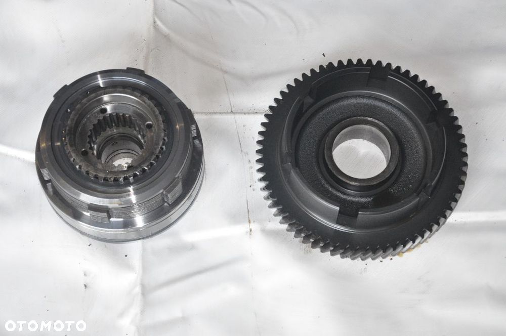 WAŁEK ZĘBATKA TRYB PÓŁOŚ Case Puma  NEW HOLLAND T7040 - 6