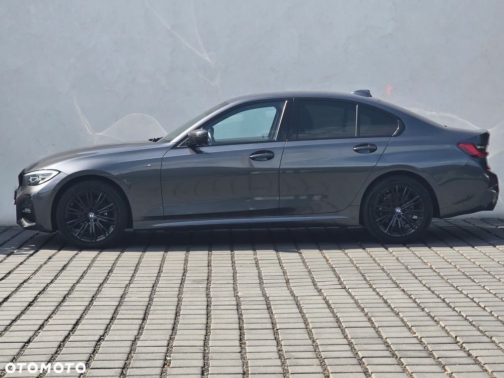 BMW Seria 3 318d M Sport - 4