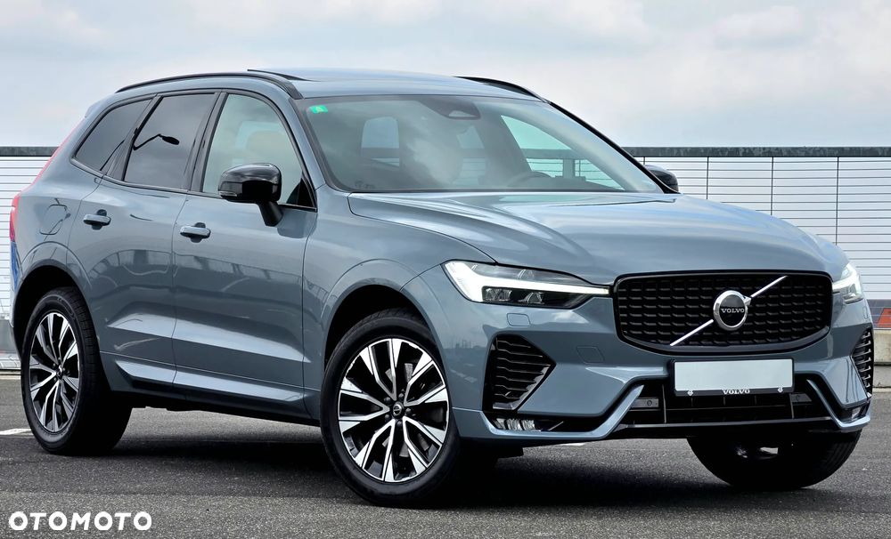 Volvo XC 60 B4 B Plus Dark - 12